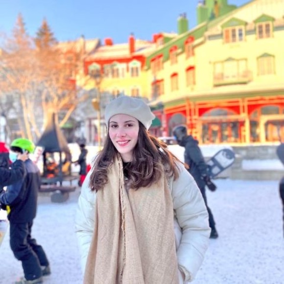 Meet your Posher, Meyssa - Picture 1 of 1